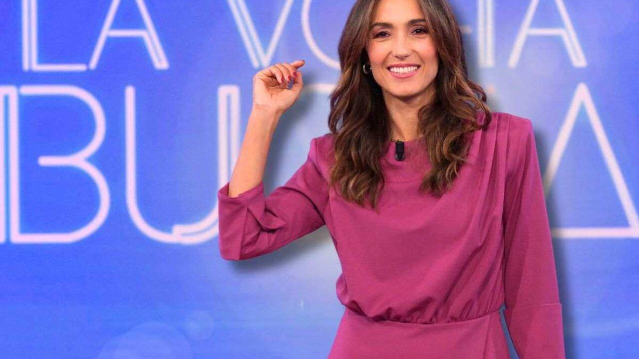 Caterina Balivo, altro che macchine di lusso o supercar: ecco come si  sposta la conduttrice - cinturaovest.it